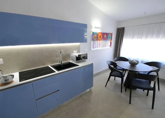 Luxury Kandinskij アパート *